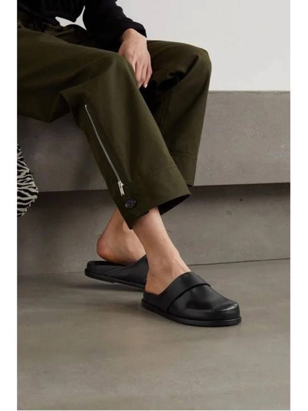 Porte & Paire
Women's Black Frankie Shop Leather Mules